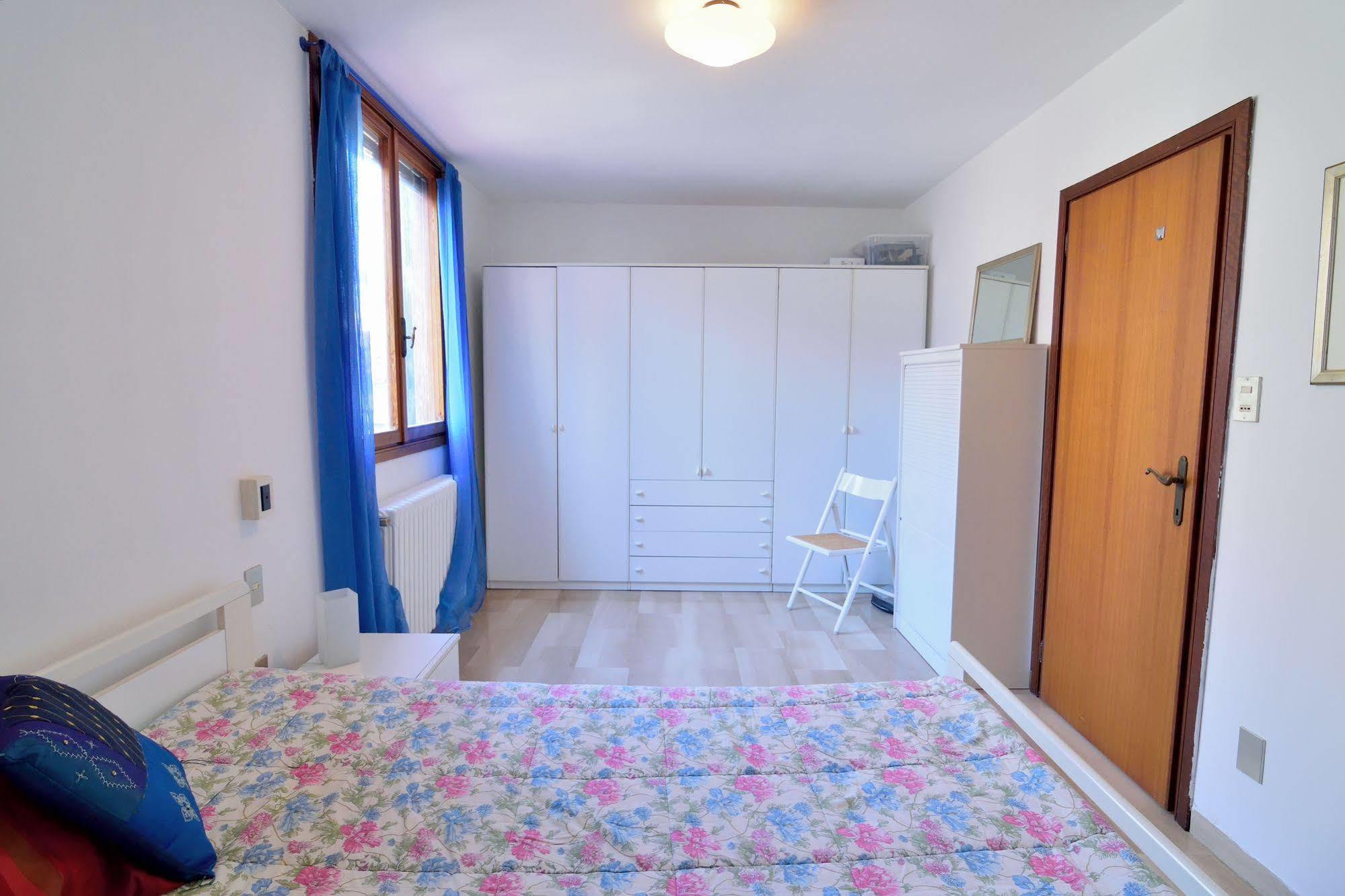 Apartment Specchieri