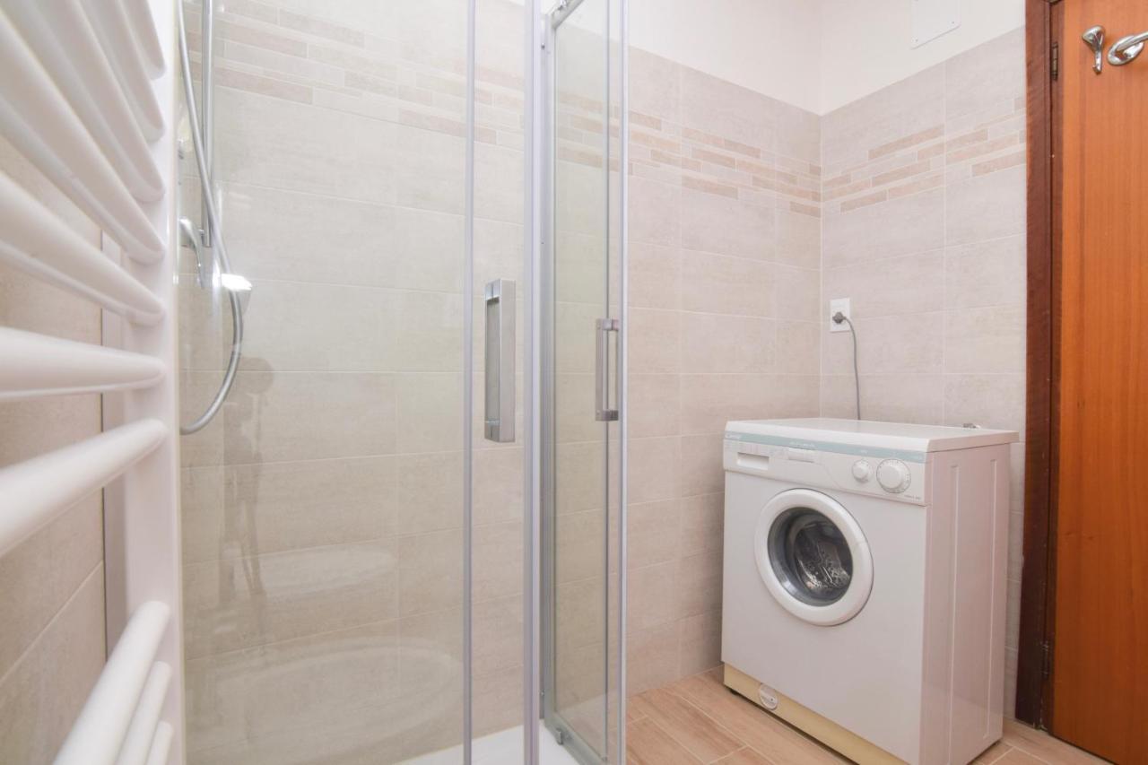 Apartment Specchieri *