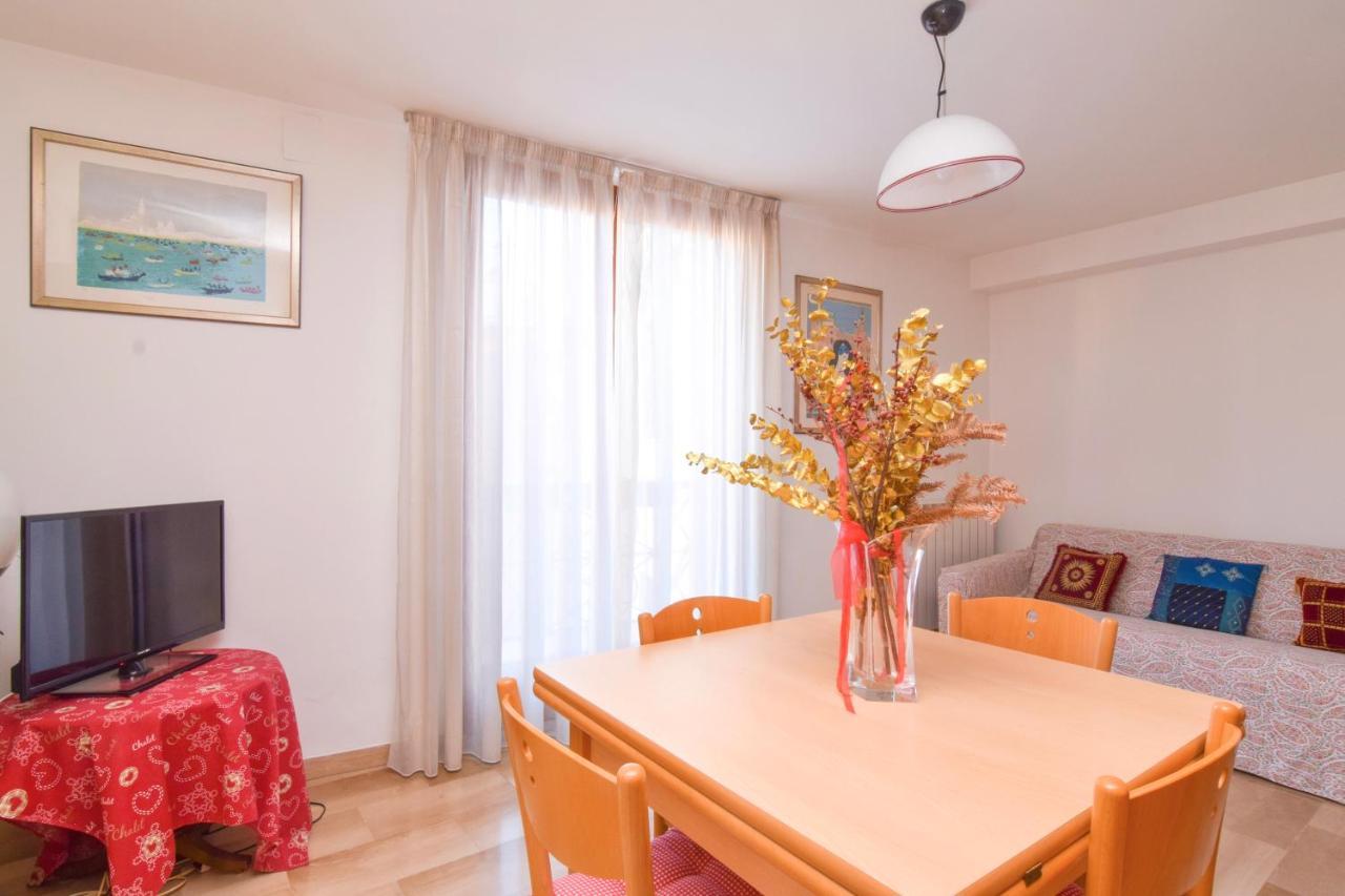 Apartment Specchieri